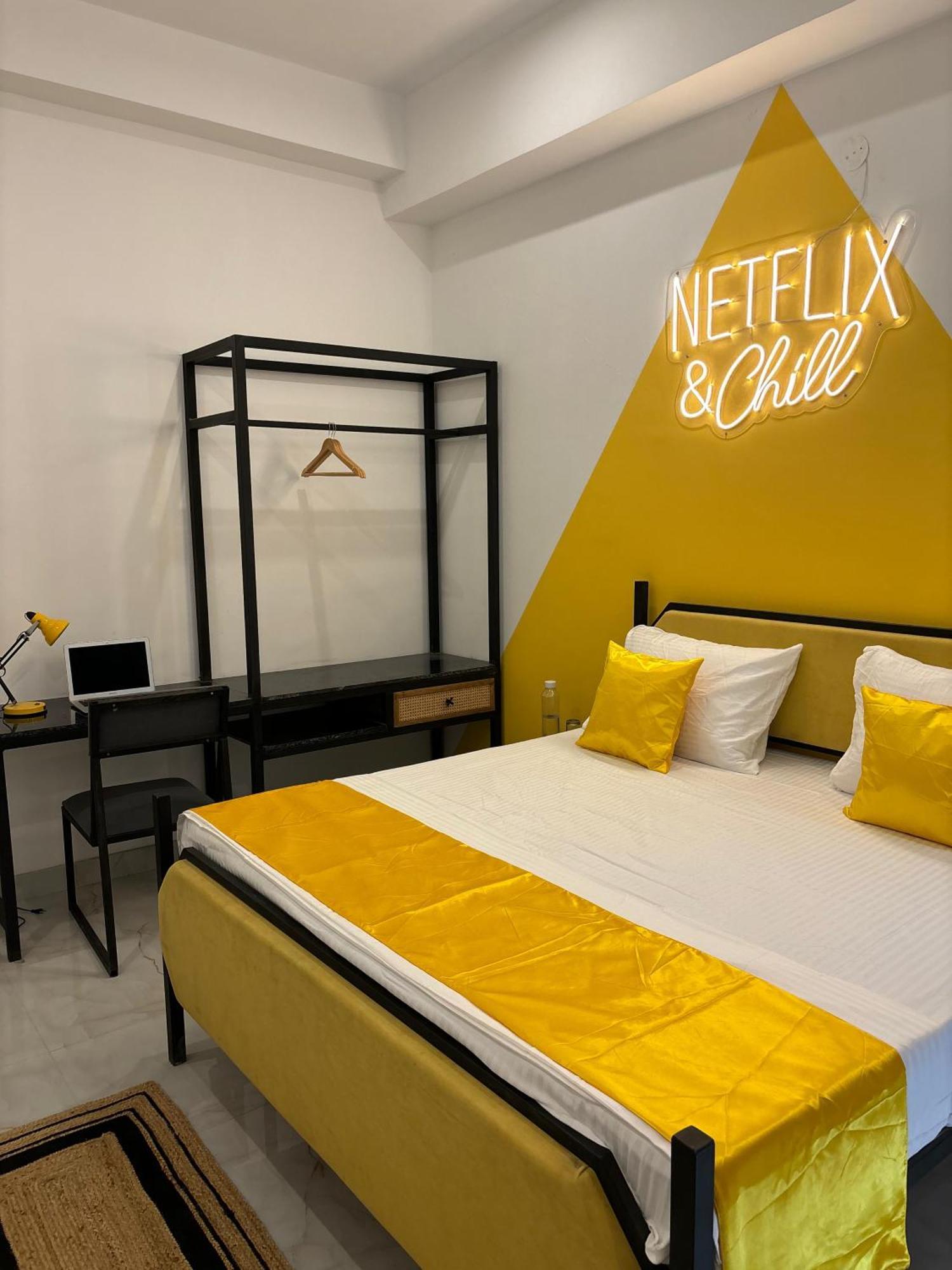 Bingo Apartment Алвар Екстериор снимка